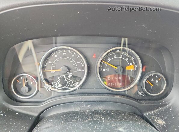1C4NJCEB4HD182711 2017 JEEP COMPASS Красный Вид щитка приборов
