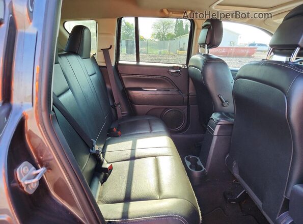 1C4NJCEB9HD199584 2017 JEEP COMPASS Gray უკანა სავარძლების ხედი