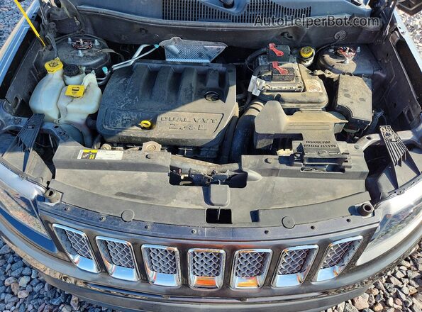 1C4NJCEB9HD199584 2017 JEEP COMPASS Gray უკანა სალონის ხედი