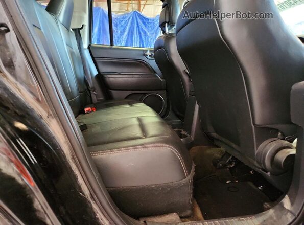 1C4NJCEBXHD185001 2017 JEEP COMPASS Black Вид задньої частини салону