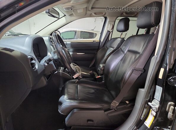 1C4NJDAB8HD164160 2017 JEEP COMPASS Черный Вид салона спереди