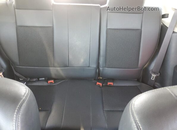 1C4NJDBB0GD702203 2016 JEEP COMPASS Black Widok tylnych siedzeń
