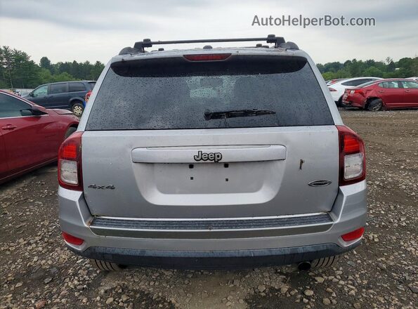 1C4NJDBB2GD598720 2016 JEEP COMPASS Silver Widok z tyłu