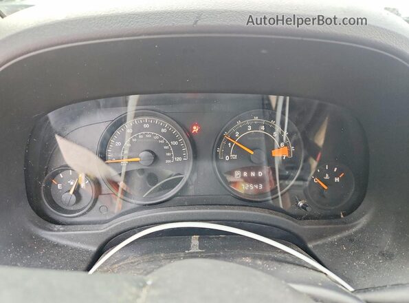 1C4NJDBB2HD173600 2017 JEEP COMPASS Green Вид щитка приладів