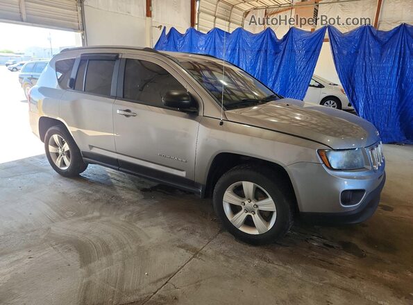 1C4NJDBB4GD551608 2016 JEEP COMPASS Silver Przód prawy