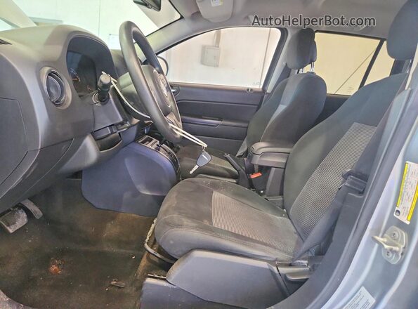 1C4NJDBB4GD551608 2016 JEEP COMPASS Silver Widok wnętrza z przodu
