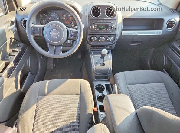 1C4NJDBB8GD691709 2016 JEEP COMPASS Silver Vista del salpicadero