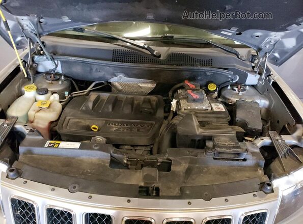 1C4NJDBB8HD143646 2017 JEEP COMPASS Silver Вид підкапотного простору