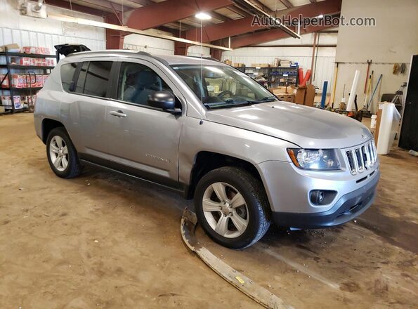 1C4NJDBB8HD143646 2017 JEEP COMPASS Silver Передня права чверть