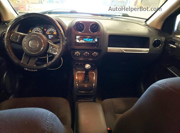 1C4NJDBB8HD143646 2017 JEEP COMPASS Silver Вид панелі приладів