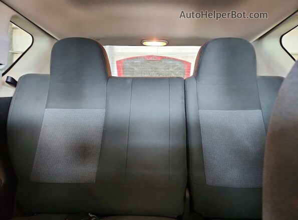 1C4NJDBBXGD556277 2016 JEEP COMPASS Silver Vista de los asientos traseros