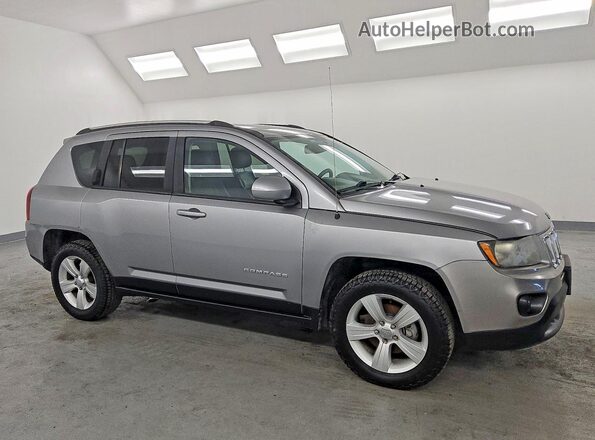 1C4NJDEB0GD617065 2016 JEEP COMPASS Gray Przód prawy