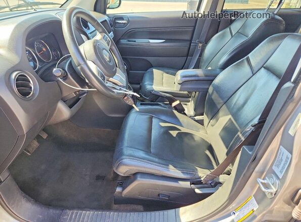 1C4NJDEB0GD709020 2016 JEEP COMPASS Silver Vista interior delantera