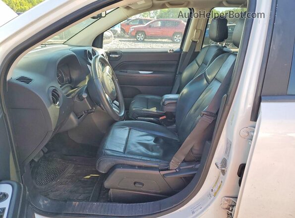 1C4NJDEB1HD110175 2017 JEEP COMPASS Белый Вид салона спереди