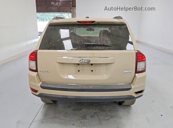 1C4NJDEB2GD753326 2016 JEEP COMPASS Tan Widok z tyłu