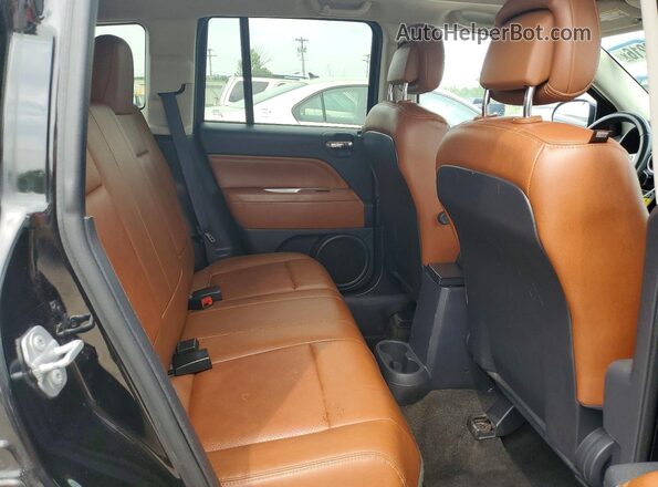 1C4NJDEB3GD696327 2016 JEEP COMPASS Black Vista interior trasera