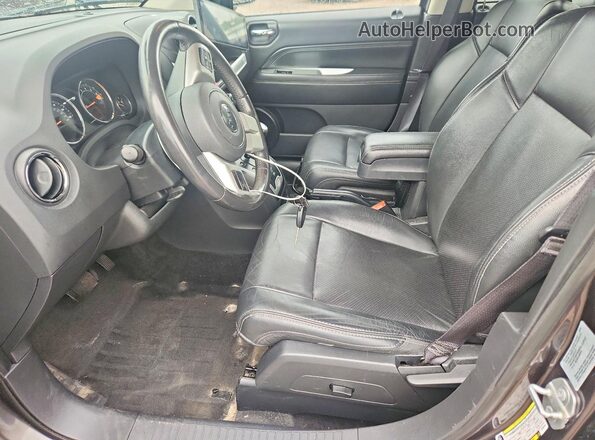 1C4NJDEB3HD192734 2017 JEEP COMPASS Gray Вид салону спереду