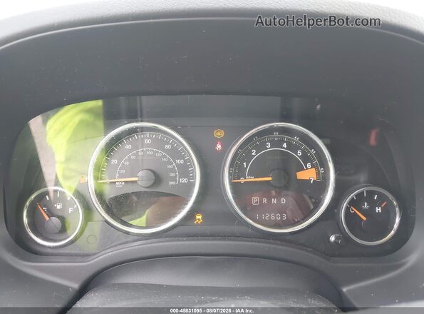 1C4NJDEB4GD587441 2016 JEEP COMPASS Green Vista de los asientos traseros