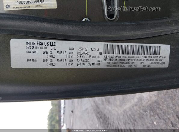 1C4NJDEB5GD558305 2016 JEEP COMPASS Green Widok komory silnika