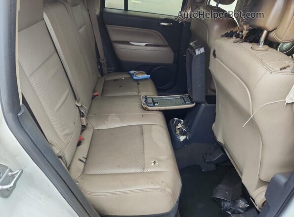 1C4NJDEB5GD658274 2016 JEEP COMPASS White Rear interior view