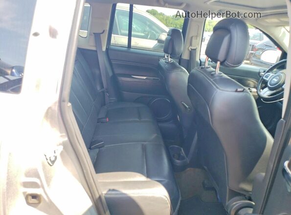 1C4NJDEB7GD784068 2016 JEEP COMPASS Gray Вид задніх сидінь