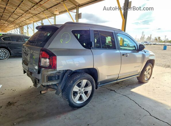 1C4NJDEB8GD685789 2016 JEEP COMPASS Gray Tył prawy