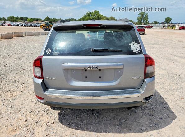 1C4NJDEB9GD795119 2016 JEEP COMPASS Silver Widok z tyłu