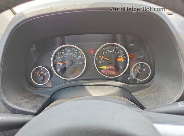 1C4NJDEB9GD795119 2016 JEEP COMPASS Silver Widok zestawu wskaźników