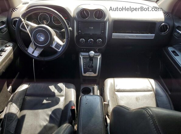 1C4NJDEB9GD795119 2016 JEEP COMPASS Silver Widok deski rozdzielczej