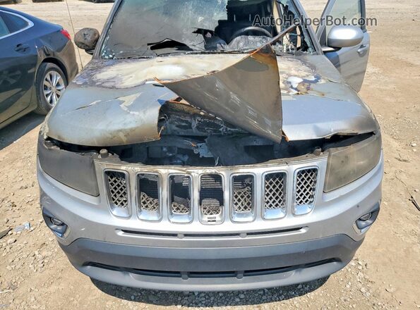 1C4NJDEBXGD764316 2016 JEEP COMPASS Silver ძრავის განყოფილების ხედი
