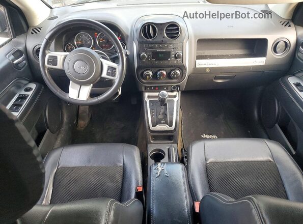 1C4NJDEBXGD776224 2016 JEEP COMPASS Black Widok deski rozdzielczej