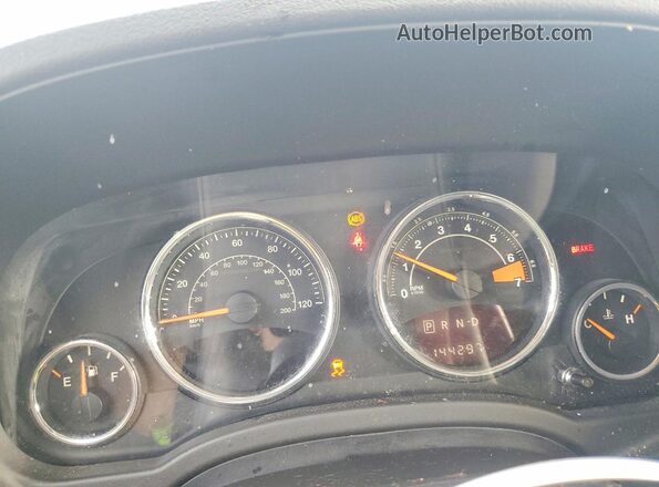 1C4NJDEBXGD776224 2016 JEEP COMPASS Black Widok zestawu wskaźników