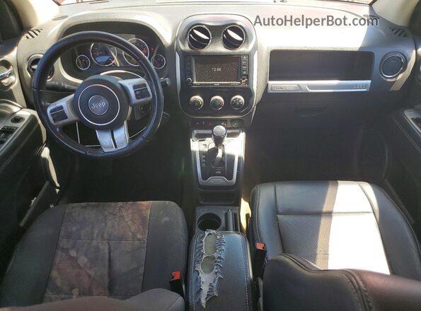 1C4NJDEBXHD128366 2017 JEEP COMPASS Maroon Dashboard view