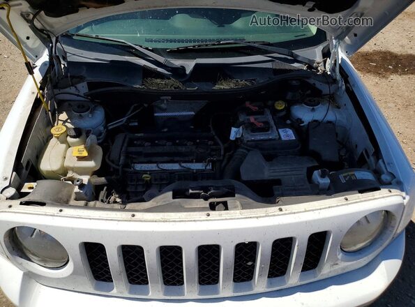 1C4NJPBA0GD676629 2016 JEEP PATRIOT White უკანა სალონის ხედი