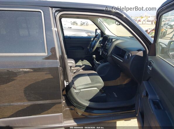 1C4NJPBA0GD678350 2016 JEEP PATRIOT Black წინა სალონის ხედი
