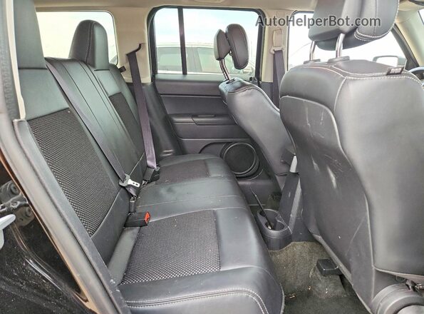 1C4NJPBA1GD788419 2016 JEEP PATRIOT Black Vista de los asientos traseros