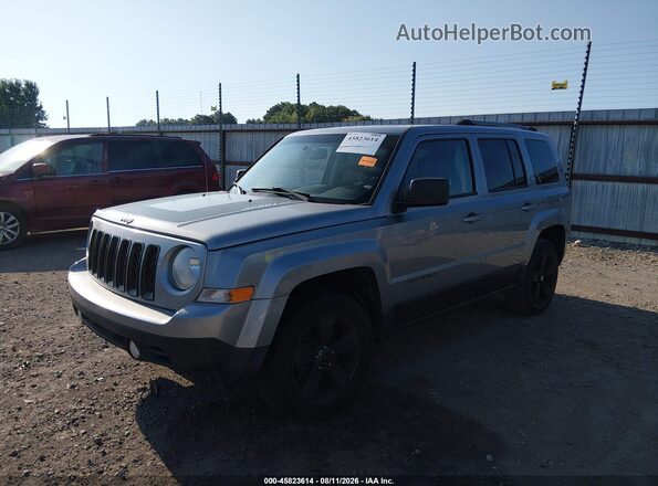 1C4NJPBA2GD604055 2016 JEEP PATRIOT Silver Vista tres cuartos delantera izquierda