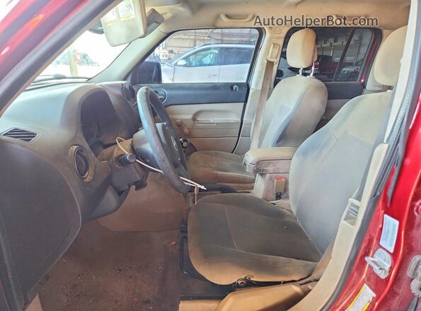 1C4NJPBA3GD754482 2016 JEEP PATRIOT Red Front interior view