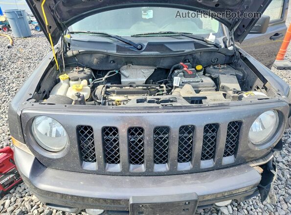 1C4NJPBA4GD752045 2016 JEEP PATRIOT Серый Вид задней части салона