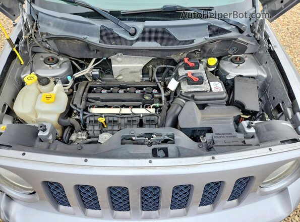 1C4NJPBA6GD669782 2016 JEEP PATRIOT Серебряный Вид подкапотного пространства