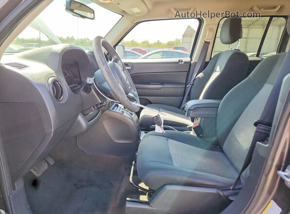 1C4NJPBA6GD675534 2016 JEEP PATRIOT Gray Vista interior delantera