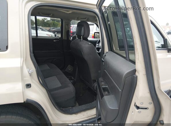 1C4NJPBA6GD774659 2016 JEEP PATRIOT Beige VIN կոդի պիտակի տեսք