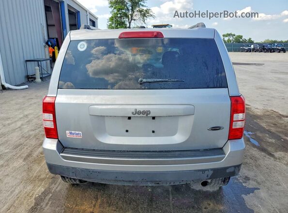 1C4NJPBA6HD208714 2017 JEEP PATRIOT Silver Вид ззаду