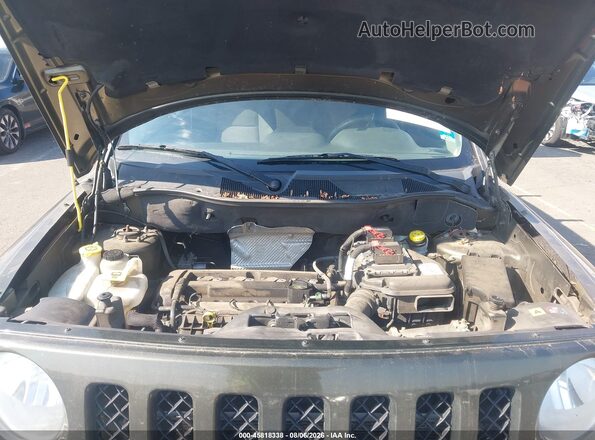 1C4NJPBA7GD527375 2016 JEEP PATRIOT Зеленый Вид сзади
