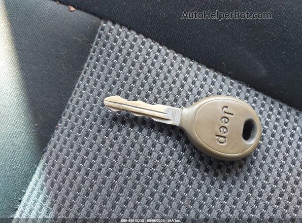 1C4NJPBA7GD527375 2016 JEEP PATRIOT Зеленый Вид панели приборов