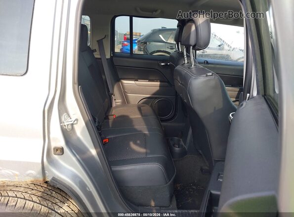 1C4NJPBA7GD732677 2016 JEEP PATRIOT Silver VIN კოდის სტიკერის ხედი