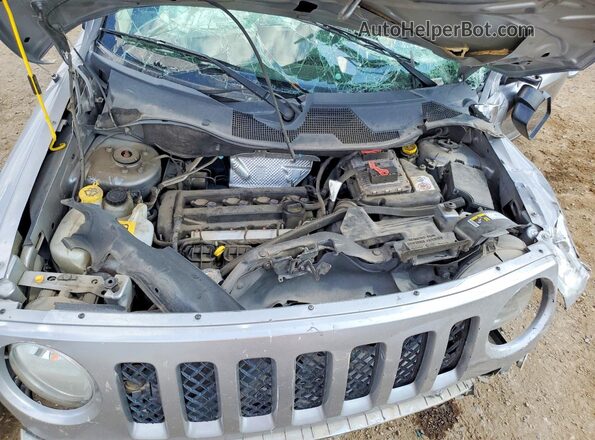 1C4NJPBA7HD140584 2017 JEEP PATRIOT Silver Вид задньої частини салону