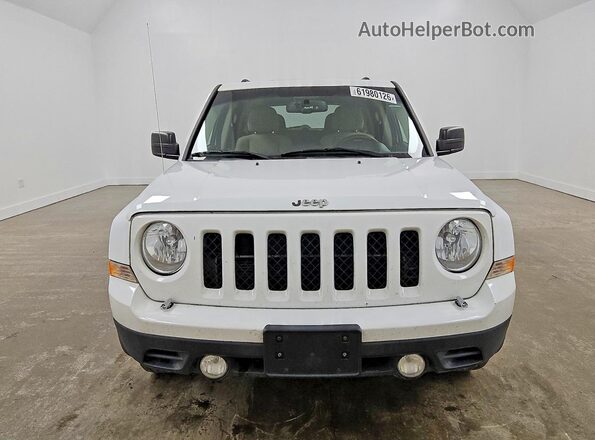 1C4NJPBA9GD609334 2016 JEEP PATRIOT Белый Вид спереди