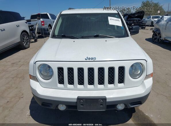 1C4NJPBA9GD688732 2016 JEEP PATRIOT White Front view