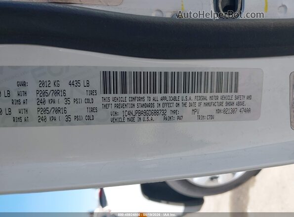 1C4NJPBA9GD688732 2016 JEEP PATRIOT White Engine compartment view